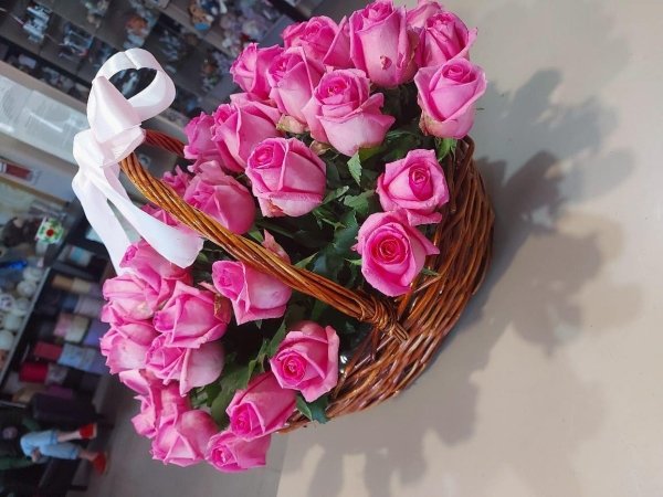 Корзина с розами 35 роза