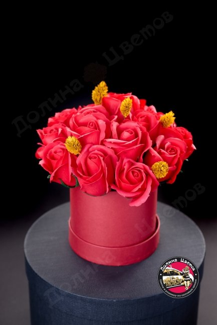 Мыльная роза (красные в красной круглой коробке)