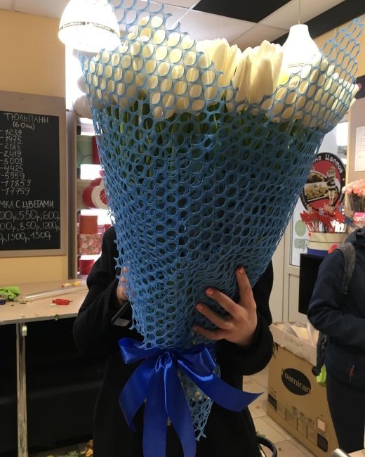 Букет из 101 тюльпана. белый