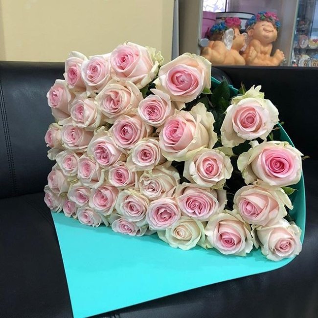 Роза Свит Ревиваль. Букет из 41 розы. Высота 70 см