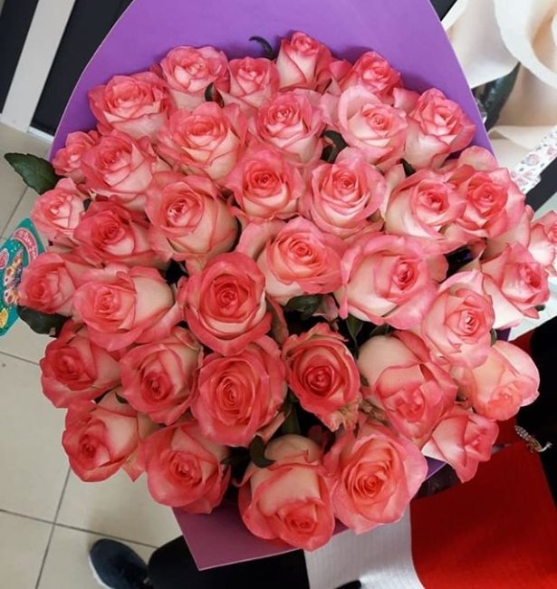 Роза Джумилия. Букет из 41 розы. Высота 50 см