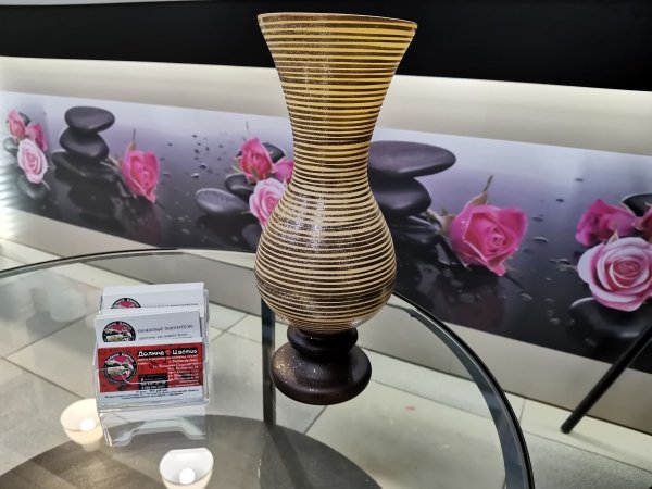 Декоративная ваза (высота 32см)